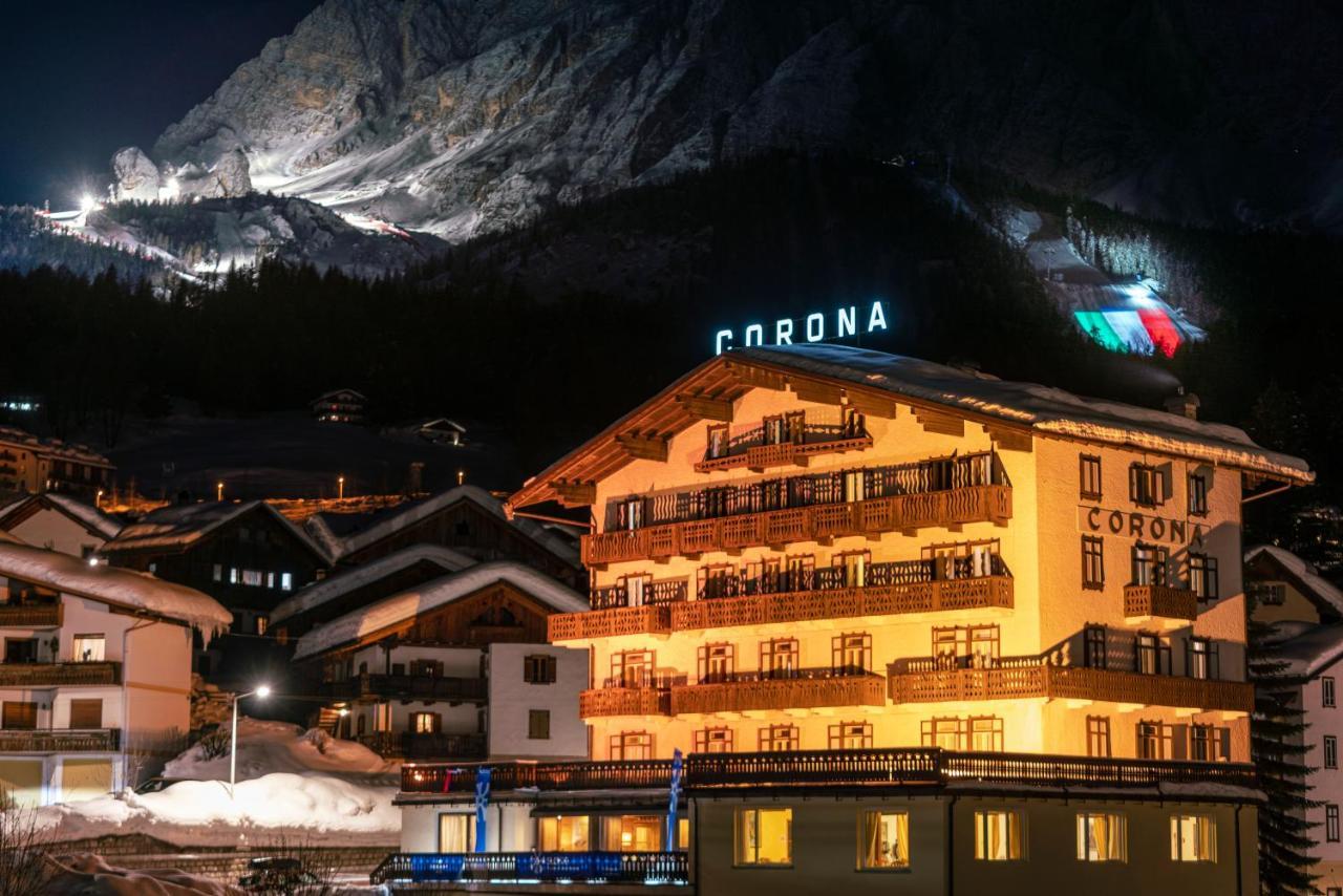 Hotel Corona Cortina dʼAmpezzo Eksteriør billede