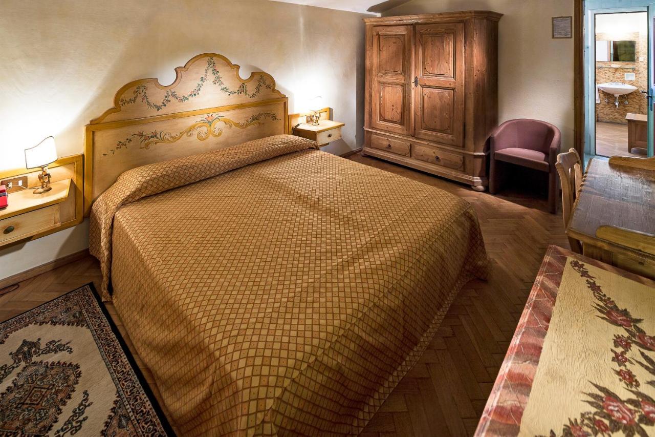 Hotel Corona Cortina dʼAmpezzo Eksteriør billede