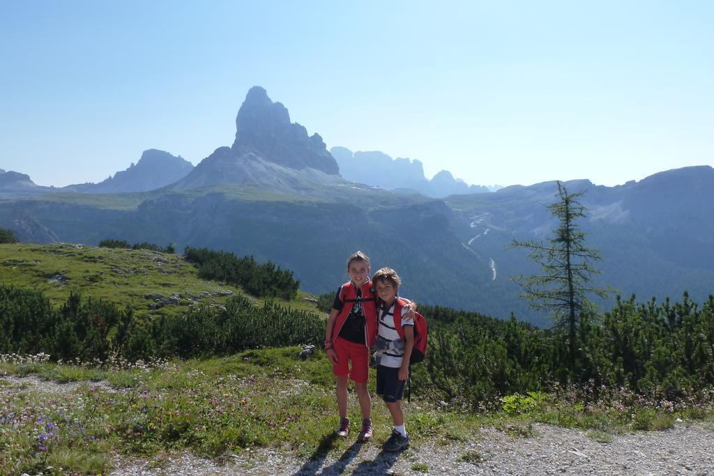 Hotel Corona Cortina dʼAmpezzo Eksteriør billede