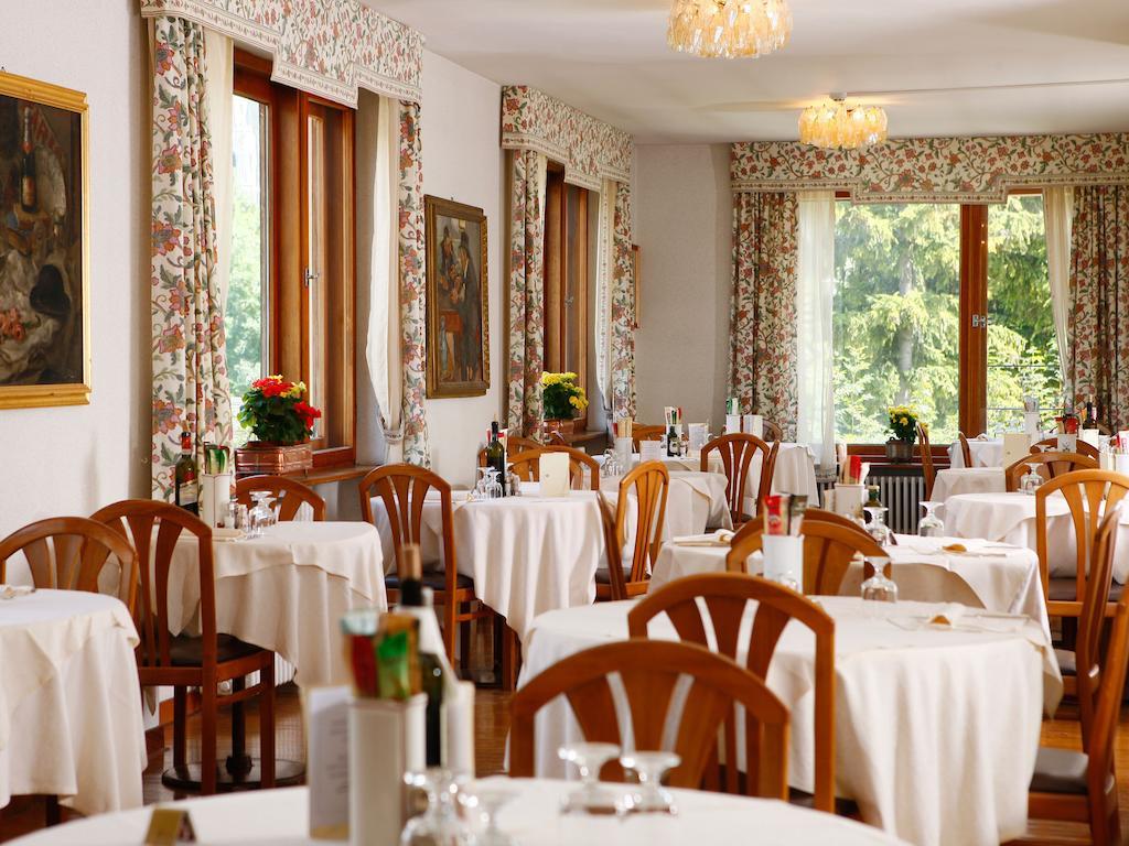 Hotel Corona Cortina dʼAmpezzo Eksteriør billede